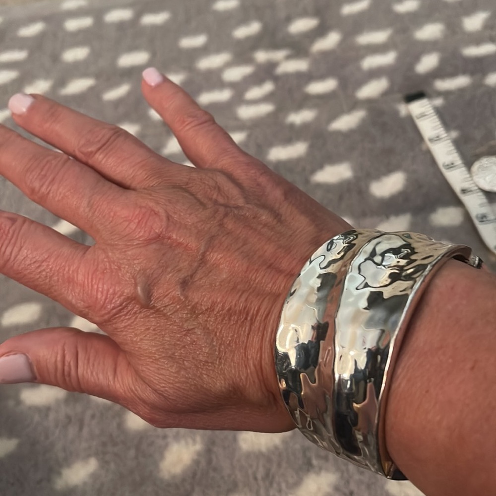 2 items-1 price *White House Black Market Bracelet & Earrings Set